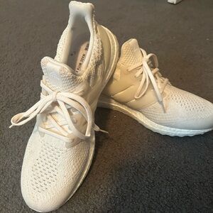 Adidas UltraBoost 5.0 DNA Chalk White